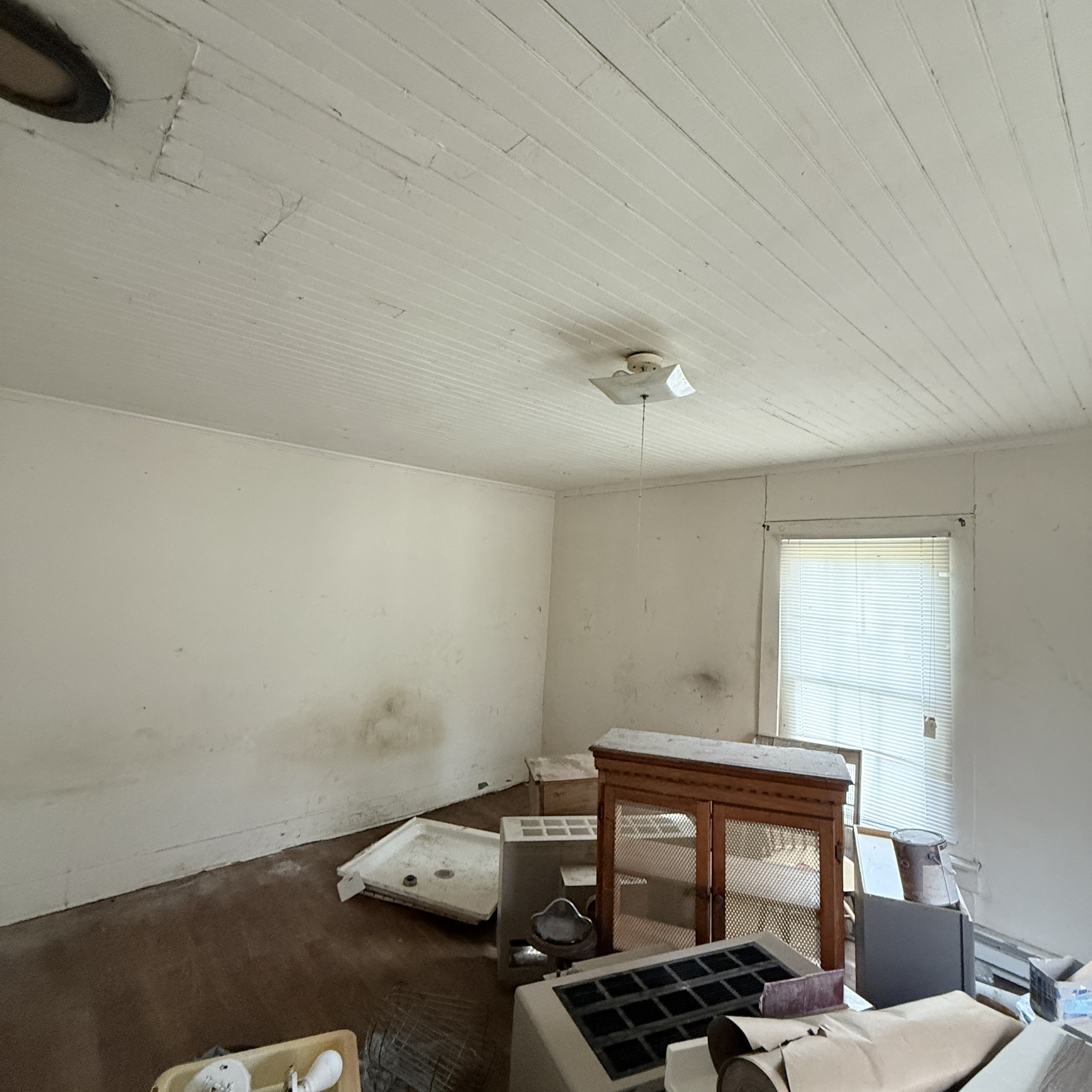 Front flex room