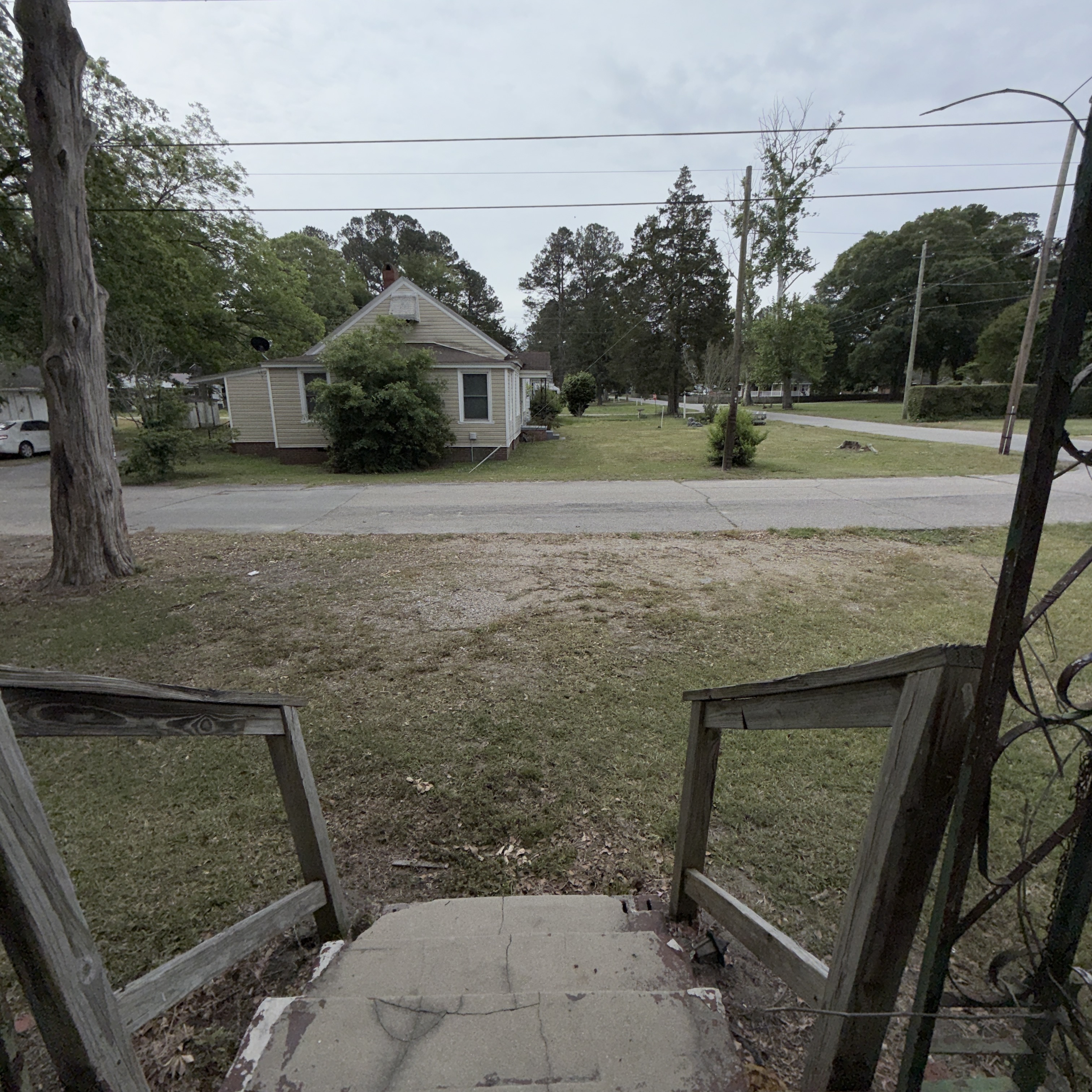 Porch or street-facing view